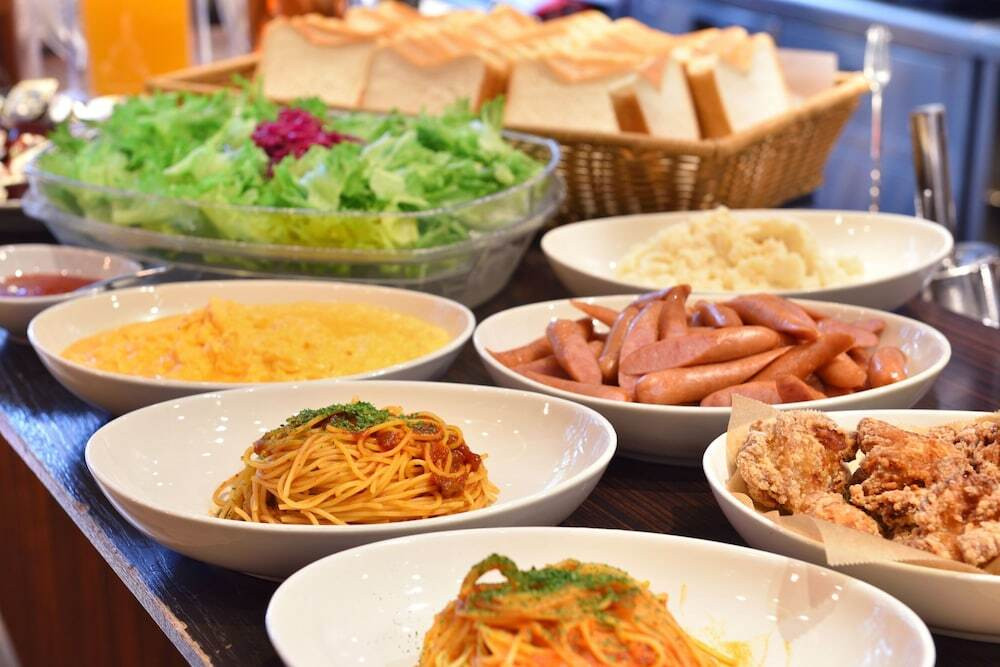 朝食