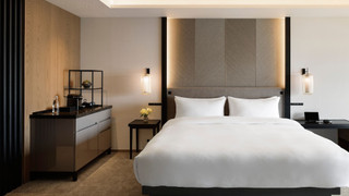 プレミア ルーム キングベッド 1 台 禁煙 パークビュー (Balcony)