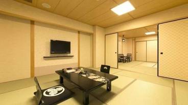 客室内のダイニングエリア / 20