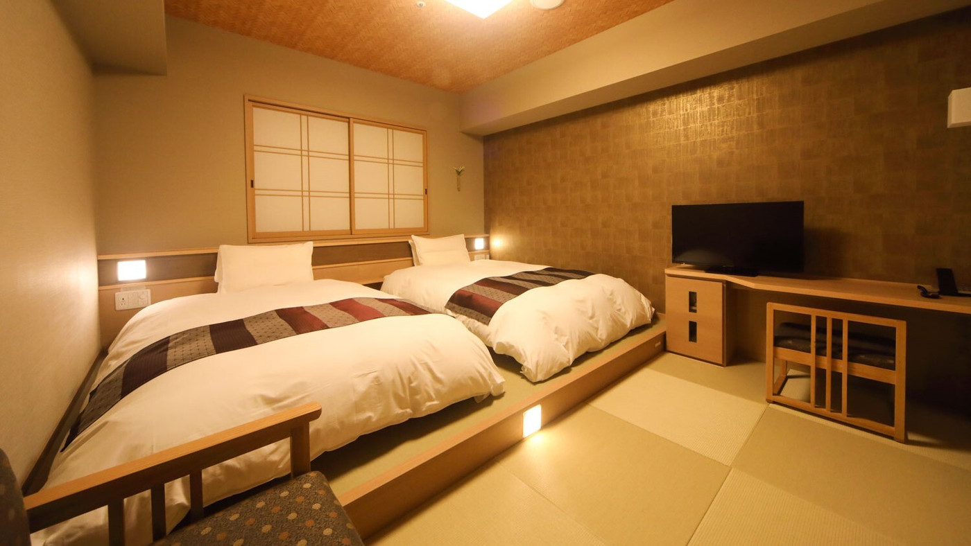 湯上りアイスやラーメンが無料。大阪名物が味わえる朝食4023617