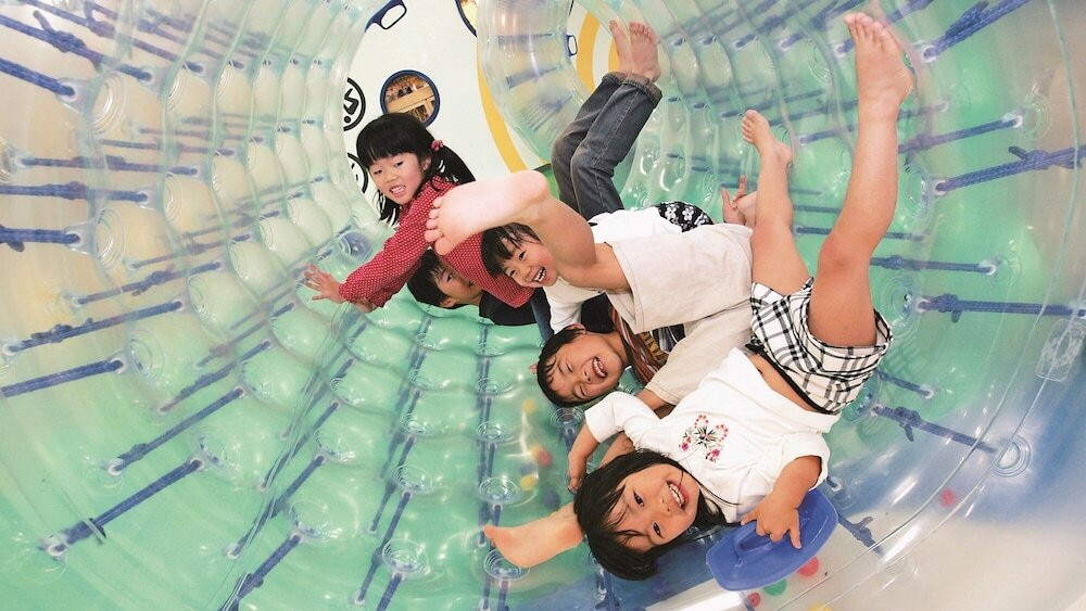 子供用の遊び場 - 屋内