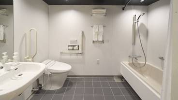 ユニバーサルルーム バスルーム / 6