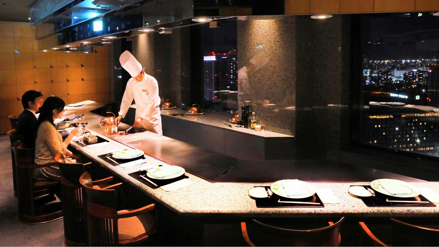 和洋鉄板焼「21CLUB」