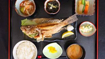 食事・飲み物 / 8