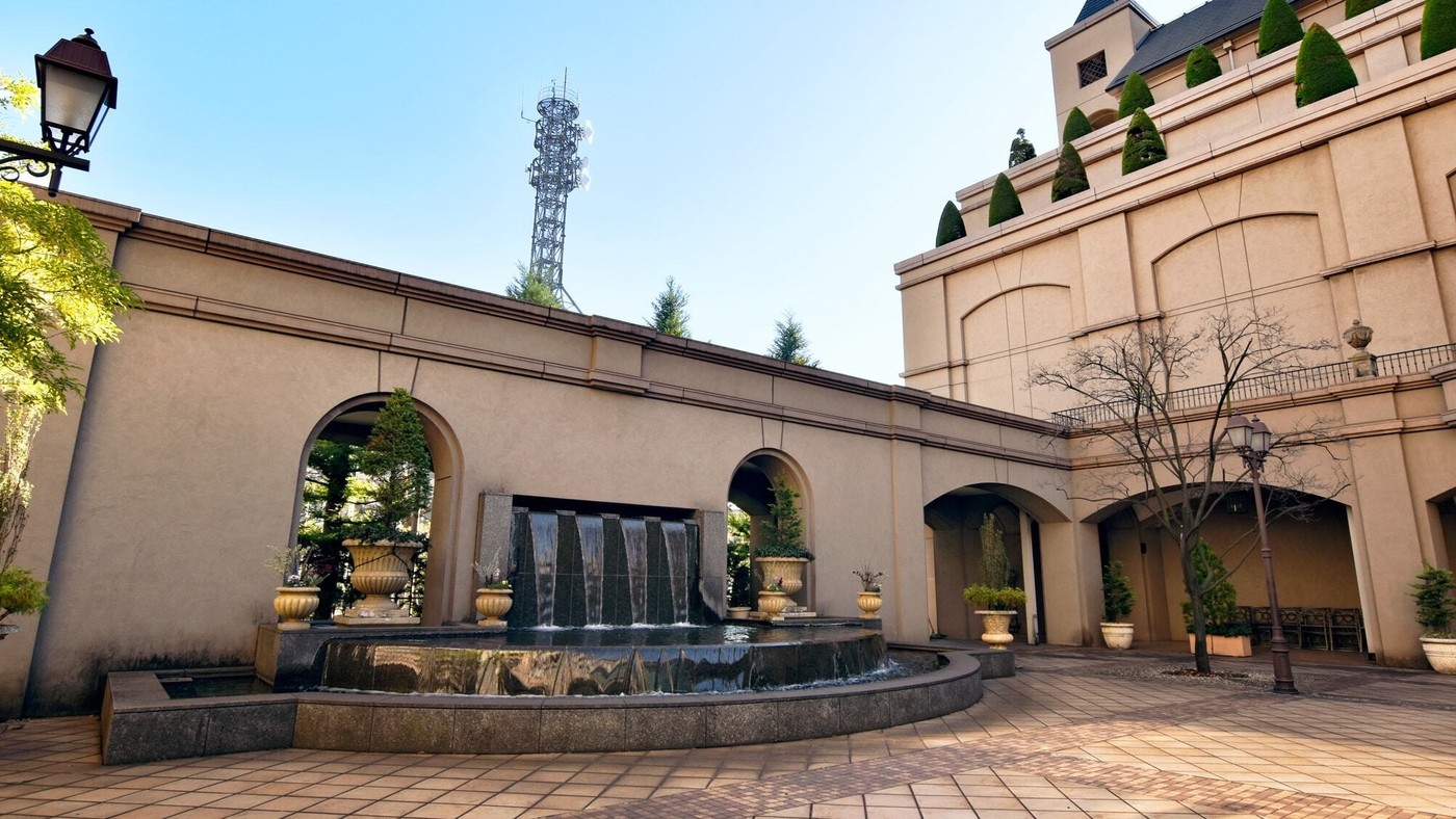 ヨーロピアンクラシカルなスパ付きホテル♡3358122