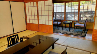 和室 (10畳一間)