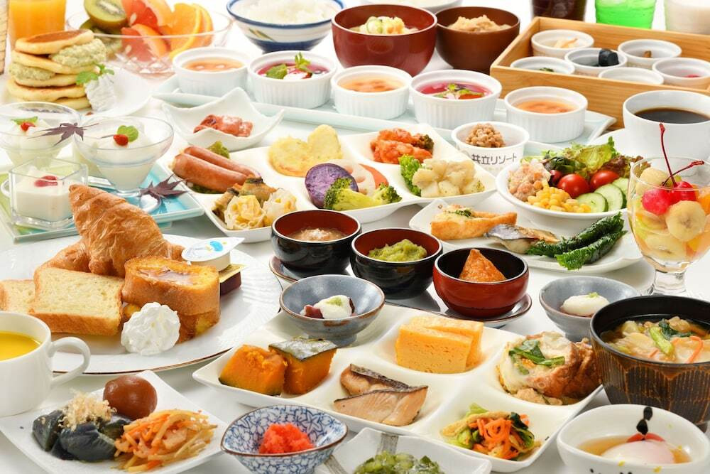 朝食