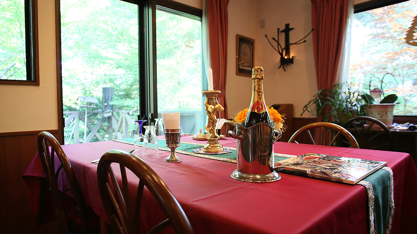 オシャレなダイニングルームで絶品フレンチを3499633