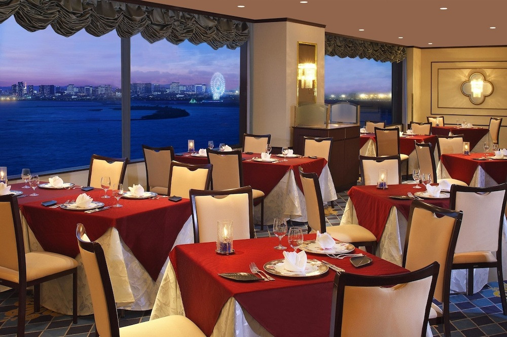 コンセプトルームにときめき、優雅なディナーに舌鼓3354032