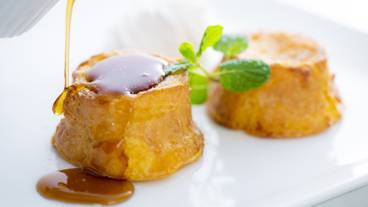 朝食の出来立てフレンチトースト / 17