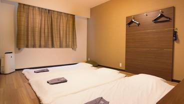 客室内のダイニングエリア / 8