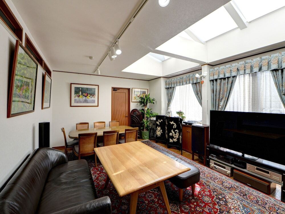 客室内のダイニングエリア