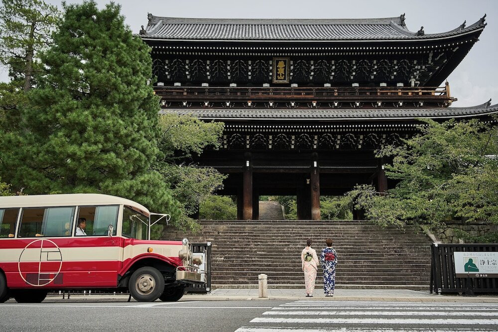 市街地へのシャトル サービス