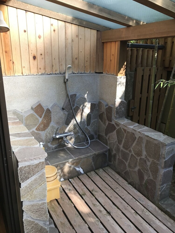 バスルームのシャワー