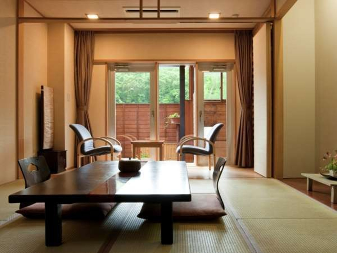 「キッズルーム」や子供メニューがある子連れに優しい宿4246943