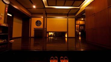 内部エントランス / 2