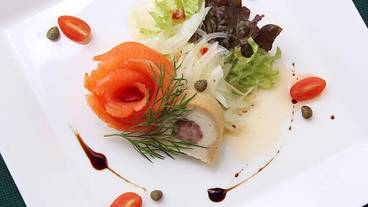 食事・飲み物 / 3