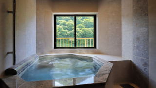 [秀峰館] 眺望風呂付プレシャス和洋室 禁煙