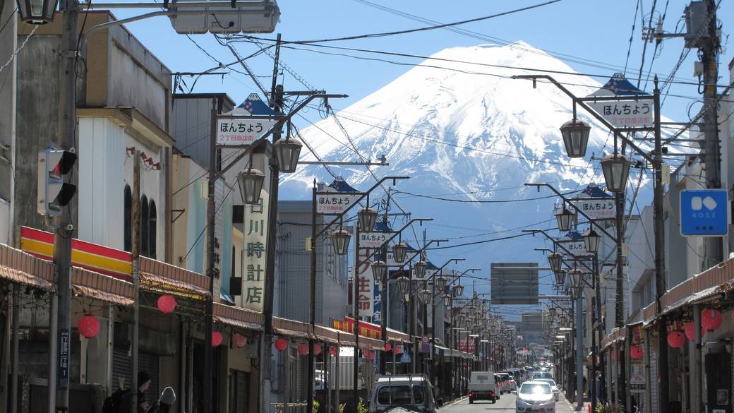 富士吉田市の街並み / 1