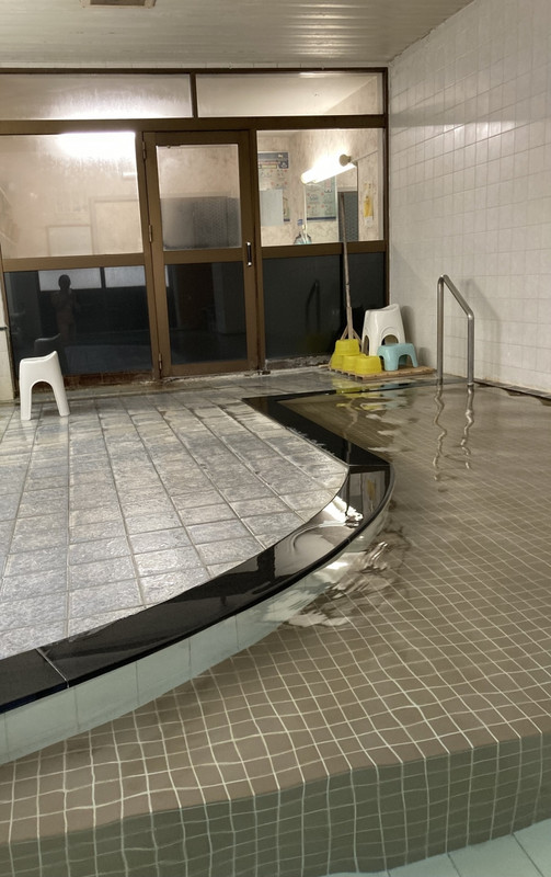 弱アルカリ泉～湯温も浸かり易い