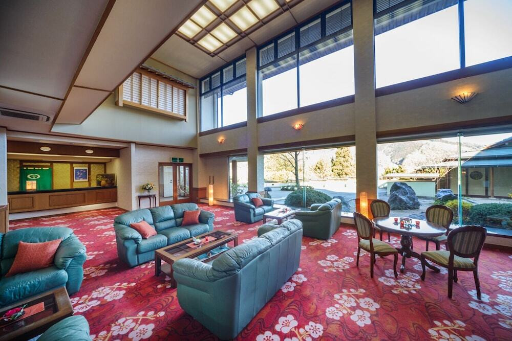 広い露天風呂で星空観測、こじんまりが嬉しい旅館3567199