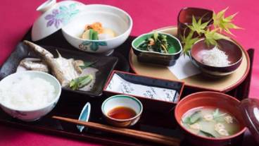 食事・飲み物 / 1