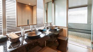 スイートルーム（洗面スペース） / 12