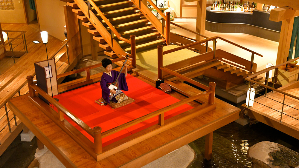 渓谷美と源泉かけ流しの温泉を堪能3529793