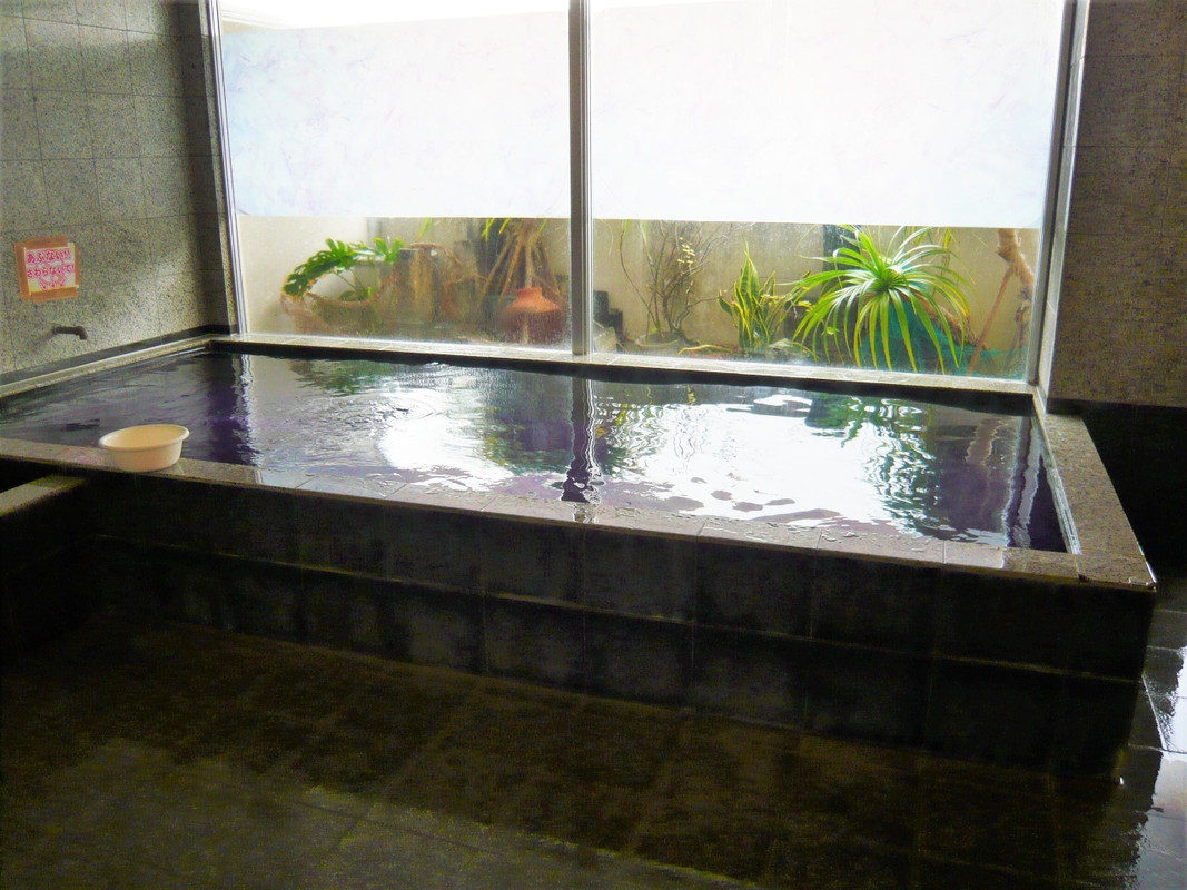 最上階の大浴場は使えます！