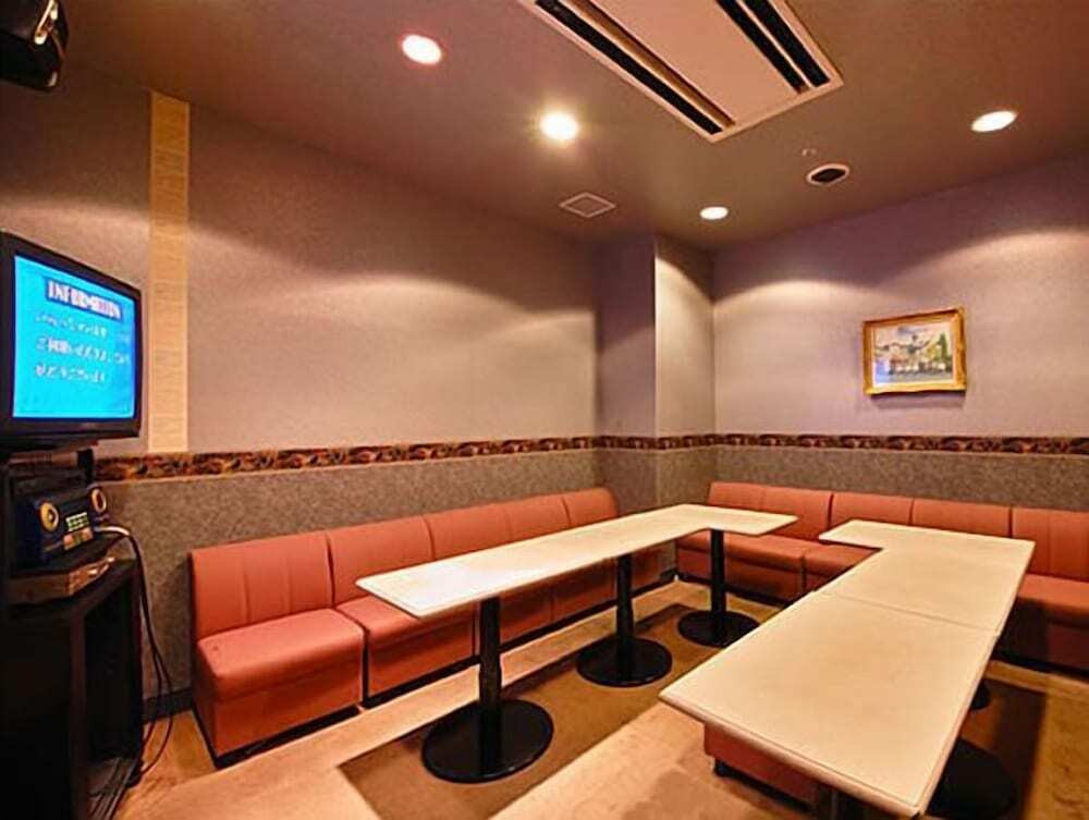 カラオケ ルーム