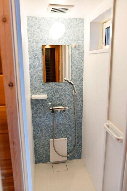 バスルームのシャワー