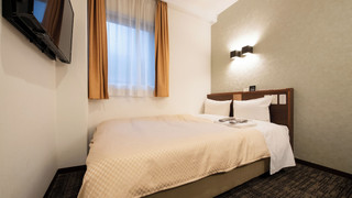 ベーシック ダブルルーム ダブルベッド 1 台 禁煙 冷蔵庫