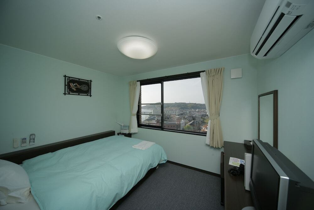 1. 大浴場で疲れを癒せる「萩ロイヤルインテリジェントホテル」4087640