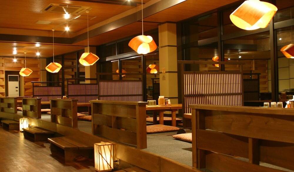 レストラン／夜 / 4