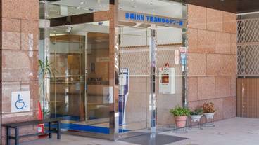 施設の入り口 / 6