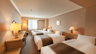 トリプルルーム+エキストラベッド1台 禁煙 ノース＆サウスウイング