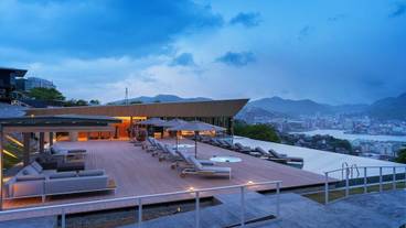 インフィニティ プール / 30