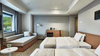 デラックスファミリー (2ダブルベッド) 2～5名 禁煙