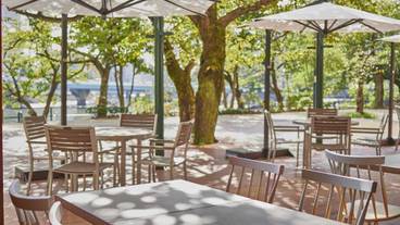 川のせせらぎを感じるテラス席 / 7