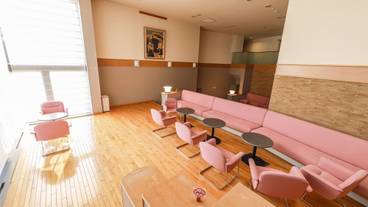 ロビーラウンジ / 21