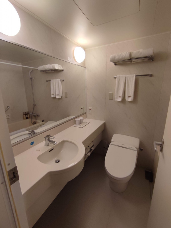 水回りも至って清潔。ただしちょっと古い。