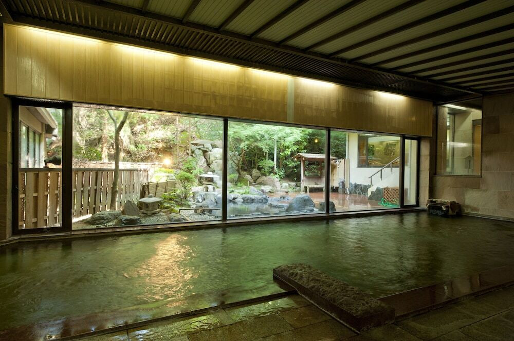 シャワーも源泉かけ流し！山代温泉最大の源泉量を誇る宿3905818