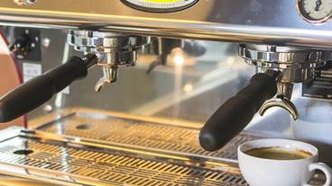 カフェのエスプレッソコーヒー / 4