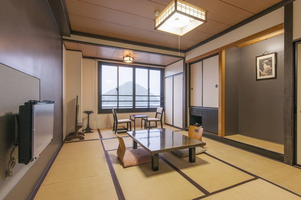 オーシャンビューの客室でムード漂う夜を3445915