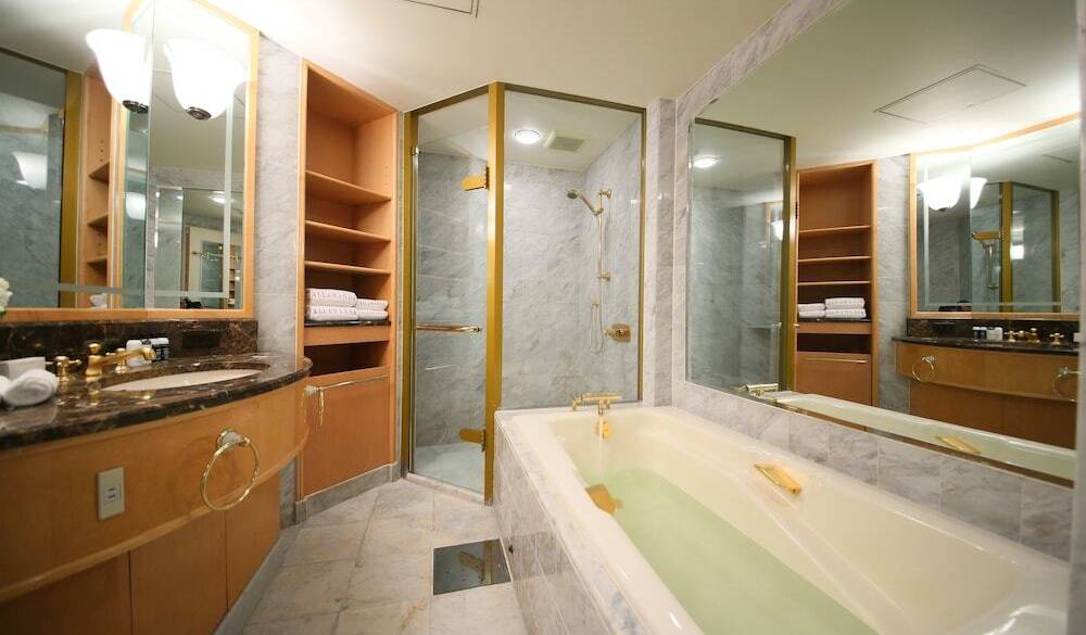 広くておしゃれ！
モダンな内装の客室 / 4