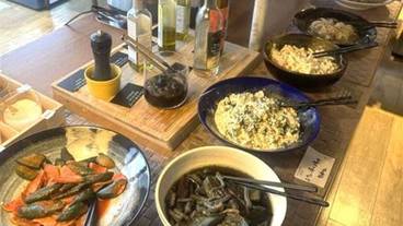 朝食ビュッフェ / 10