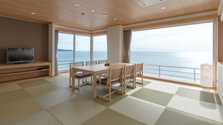 [露天風呂付・プレミアムフロア] コーナースイート 禁煙 (62平米)