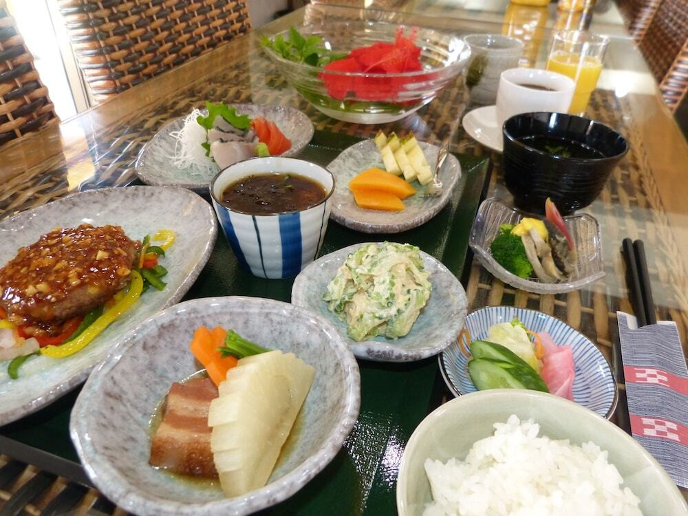 3．ホテルピースアイランド竹富島3431559