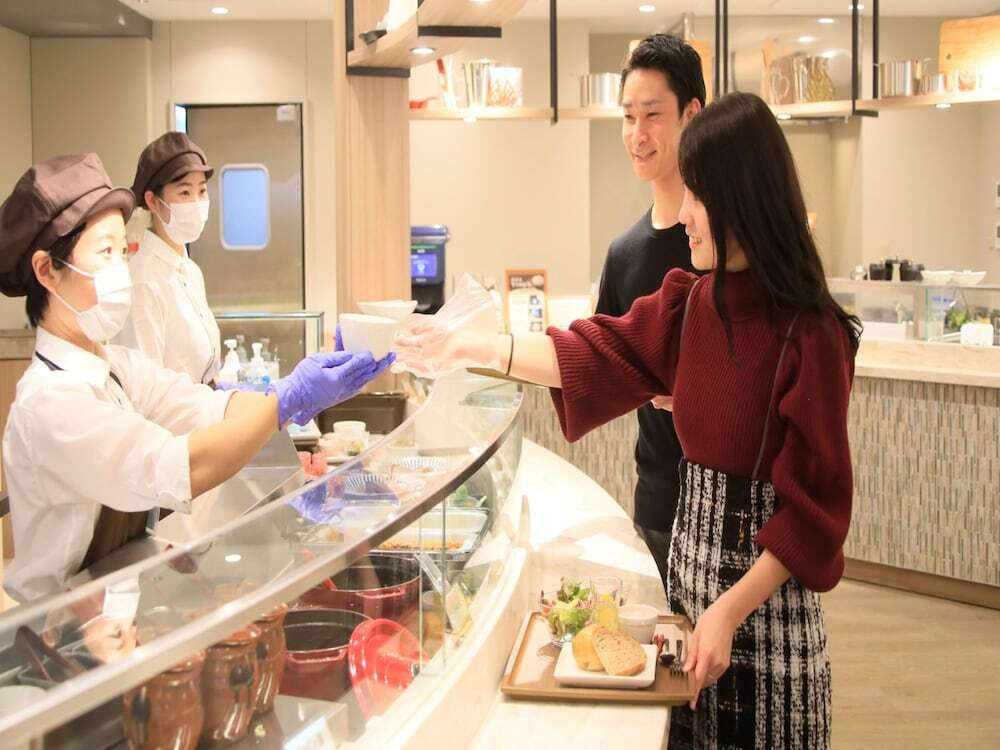 レストラン