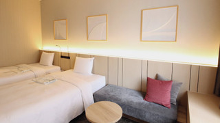 プレミアム ルーム シングルベッド 2 台 禁煙 (Mid Floor)